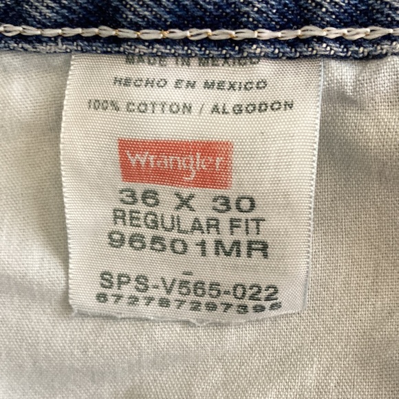 Wrangler Regular Fit Distressed Jeans Size 36X30 - Picture 7 of 7